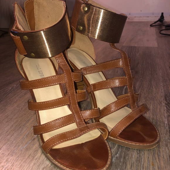Brown Gladiator Style Heeled Sandals - Picture 2 of 3